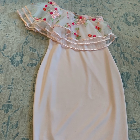 Boutique style dress - Picture 3 of 4